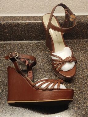 Chinese Laundry Brown Platform Wedges with Ankle Strap Size 8